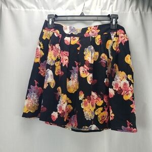 Frenchi Floral Print Skirt Size M NWT